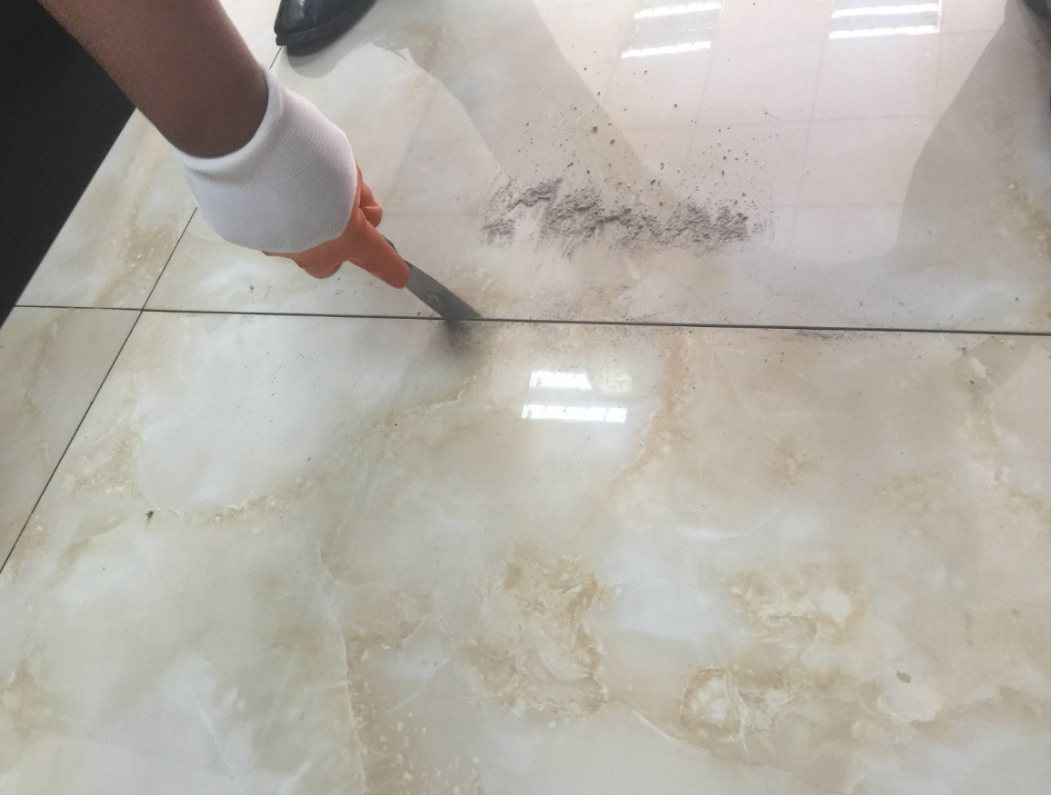 玻璃膠可以粘瓷磚嗎.png 玻璃膠可以粘瓷磚嗎.png